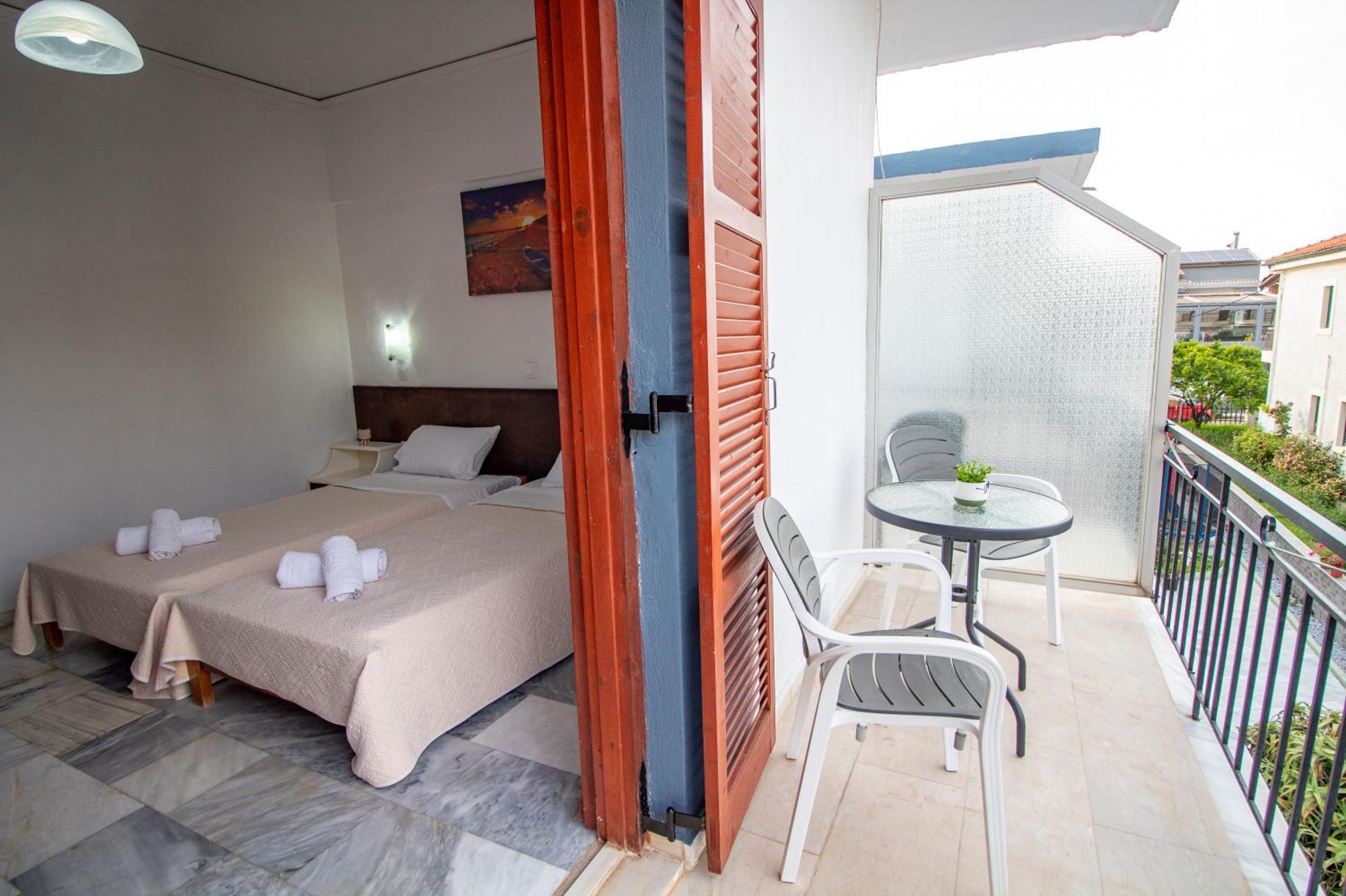 Harry'S Bar & Apartments 1 อาคาราวี ภายนอก รูปภาพ