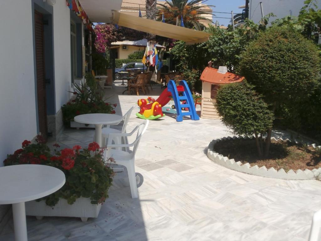 Harry'S Bar & Apartments 1 อาคาราวี ภายนอก รูปภาพ